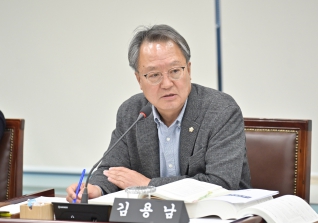 11월28일 제326회 강릉시의회 제2차 정례회 제3차 산업위원회 대표이미지