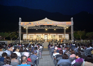 8월25일 별 빛 쏟아지는 왕산 작은 음악회 대표이미지