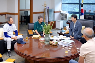 9월7일 접견(시민야구단 추진위원회 배한기위원 및 야구감독) 대표이미지