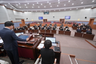 12월12일 제326회 강릉시의회 제2차 정례회 제2차 본회의 대표이미지