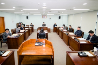 1월30일 제327회(임시회) 제4차 행정위원회 대표이미지