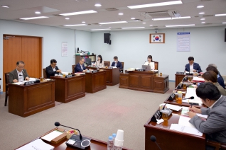 9월16일 제332회 강릉시의회 제1차 정례회 행정위원회 행정사무감사(5일차) 대표이미지