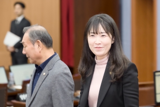 3월13일 제328회 강릉시의회 임시회 제2차 본회의 대표이미지