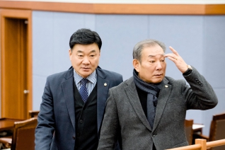 1월26일 제1차 본회의 대표이미지