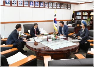 (2019.09.24.) 율곡연구원장 접견 대표이미지