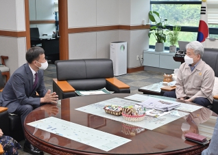 7월2일 신임 강릉시 부시장 접견 대표이미지