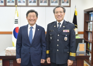 6월16일 강릉경찰서장 김택수 접견 대표이미지