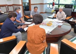 7월16일 옥외광고물협회 지부장 접견 대표이미지