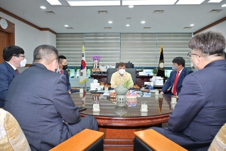 7월7일 한국청년지도자연합회 강릉지회 임원진 접견 대표이미지