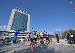 11월20일 제34회 강원역전마라톤대회 출발식 대표이미지