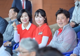 6월1일 강릉단오제 중앙고,제일고 축구 정기전 개회식 대표이미지