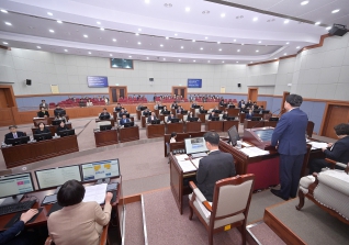 10월24일 제325회 강릉시의회 임시회 제2차 본회의 대표이미지