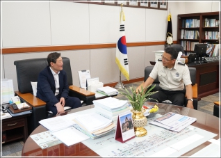 (2019.06.25.) 강릉소방서장 이임인사 방문 대표이미지