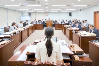 7월24일 제331회 임시회 제4차 행정위원회 대표이미지