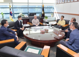 10월5일 강릉과학산업진흥원장 접견 대표이미지