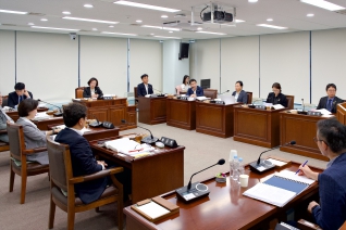 9월11일 제332회 강릉시의회 제1차 정례회 산업위원회 행정사무감사(2일차) 대표이미지