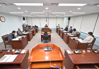 11월26일 제318회 강릉시의회 제2차 정례회 제1차 산업위원회 대표이미지