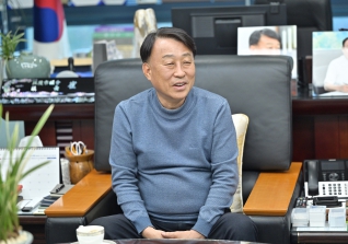 1월6일 전국한우협회 강릉시지부장 접견 대표이미지