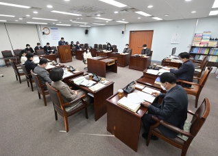 12월15일 제305회 강릉시의회 제2차 정례회 제4차 예산결산특별위원회