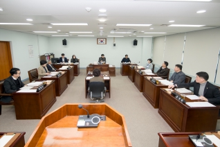 1월27일 제327회(임시회) 제1차 행정위원회 대표이미지