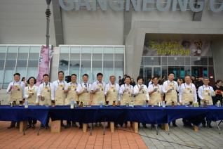 10월13일 100인100미 바리스타 핸드드립 퍼포먼스(강릉커피축제 개막식)