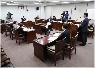 (2018.09.07.) 제269회 강릉시의회 제1차 정례회 행정위원회 행정사무감사 대표이미지