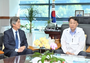 9월3일 신임강릉교육장 접견 대표이미지