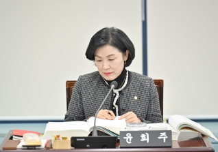 11월28일 제326회 강릉시의회 제2차 정례회 제3차 행정위원회 대표이미지