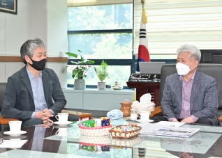 5월6일 신임 농산물도매시장 대표이사 접견 대표이미지
