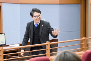 3월13일 제328회 강릉시의회 임시회 제2차 본회의 대표이미지