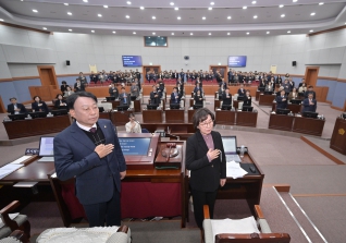 11월24일 제326회 강릉시의회 제2차정례회 제1차 본회의 대표이미지