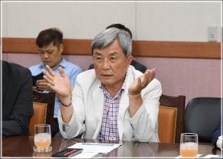 (2018.07.25.) 충북 음성군의회 방문단 접견 대표이미지