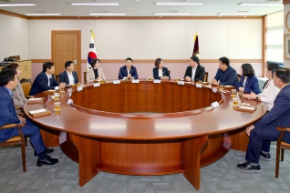 청주시의회 강릉시의회 방문 대표이미지