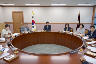 8월31일 의장단 및 상임위원장 회의 대표이미지