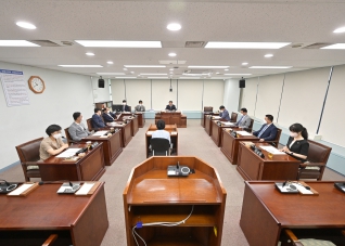 7월4일 제300회 강릉시의회 임시회 제1차 산업위원회 대표이미지