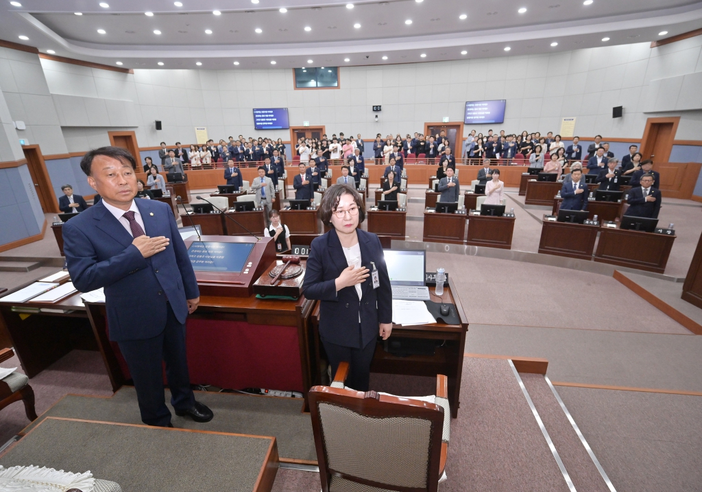 제323회 강릉시의회(제1차 정례회) 개회 이미지(2)