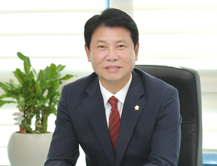 허병관 행정위원회 위원장 사진